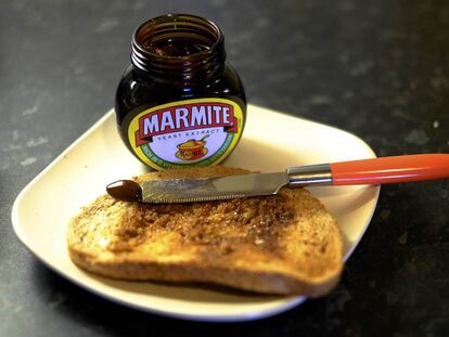 Una tostada con Marmite.