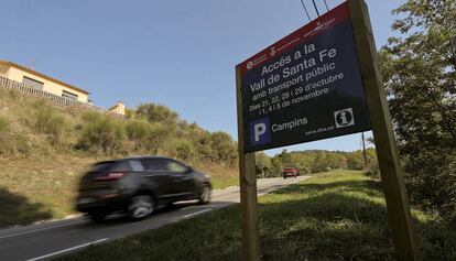 Accés per carretera a la Vall de Santa Fe, al Montseny.