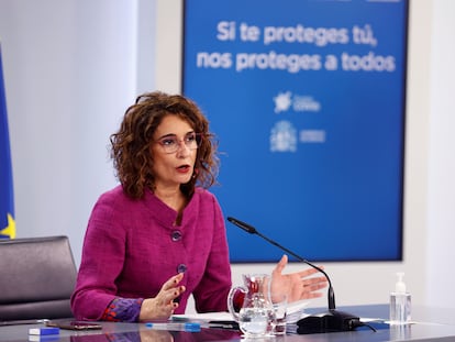 La ministra de Hacienda y portavoz del Gobierno, María Jesús Montero, en la rueda de prensa tras el Consejo de Ministros de este martes.