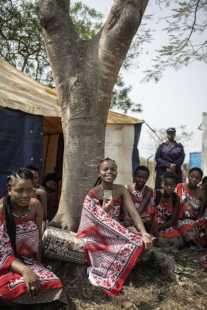 La princesa Sikhanyiso Dlamini, al centro, el pasado agosto en Luve.