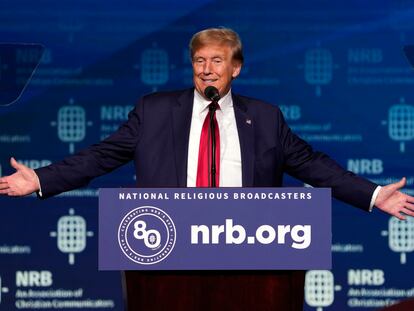 El expresidente Donald Trump, este jueves durante un foro en la Convención Internacional de Medios Cristianos de la National Religious Broadcasters 2024 en Nashville, Tennessee.