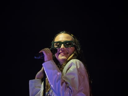 La cantante Rigoberta Bandini durante una actuación en el Palau Sant Jordi. Pau Venteo / Europa Press