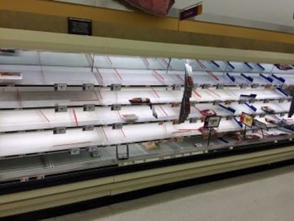 Estanterías de un supermercado de Washington el miércoles por la noche.