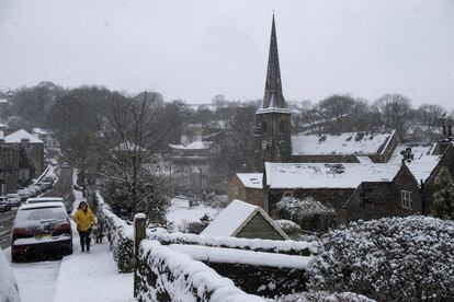 La nieve cubre el pueblo de Ripponden (Inglaterra), el 28 de febrero.