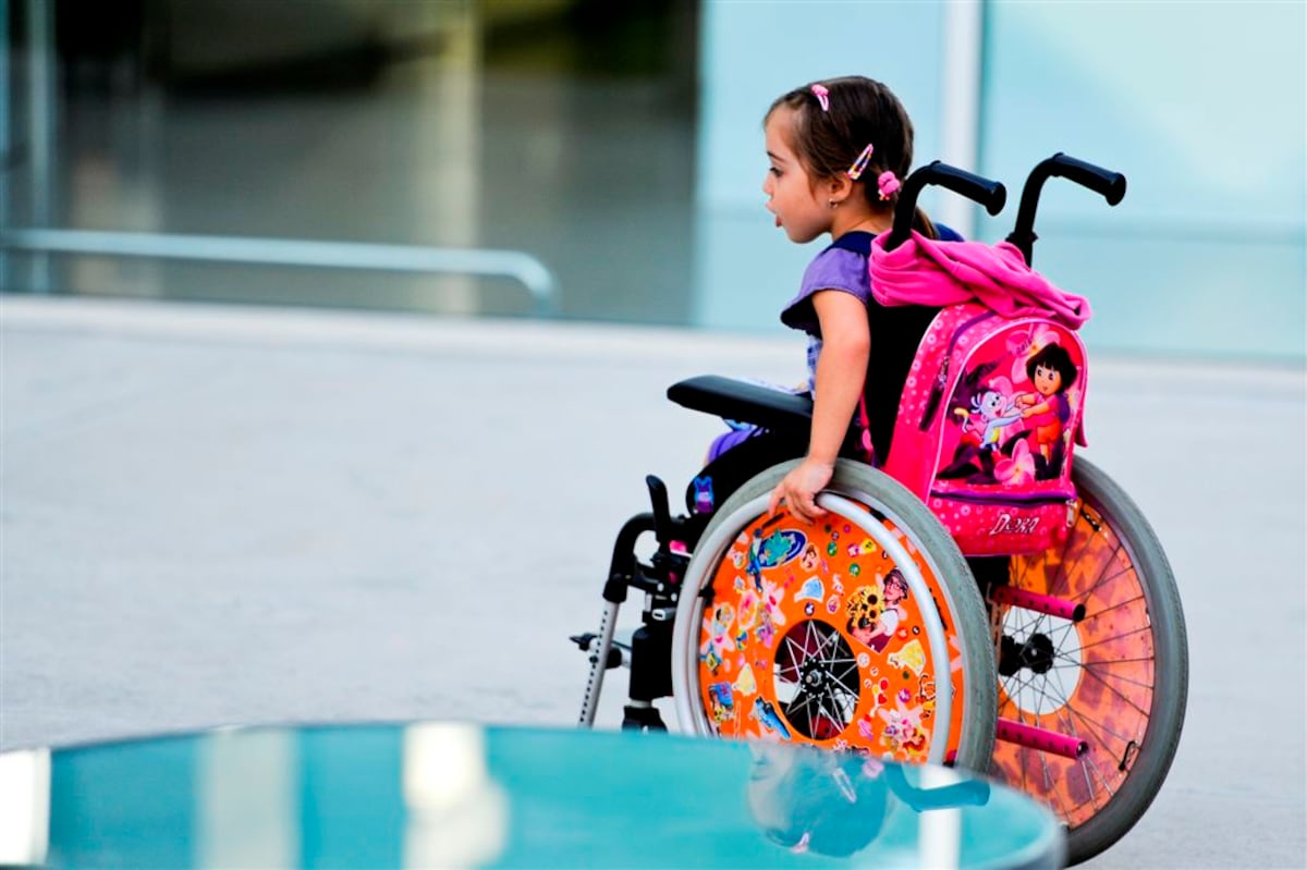 Mejoras en seguridad vial reducen lesiones medulares infantiles drásticamente