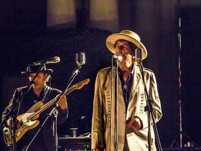 Bob Dylan durante su concierto en Barcelona en 2015.