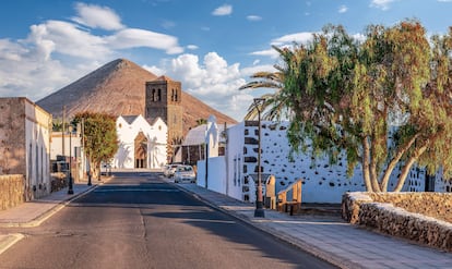 La iglesia de Nuestra Señora de la Candelaria, en el municipio de La Oliva (Fuerteventura).