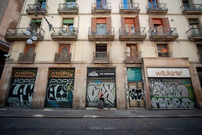 Closed stores in Barcelona.