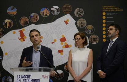 El alcalde de Alcalá de Henares, Javier Rodríguez Palacios, durante la presentación de la Noche del Patrimonio