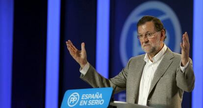 Mariano Rajoy at a political rally to drum up support for his re-election bid.