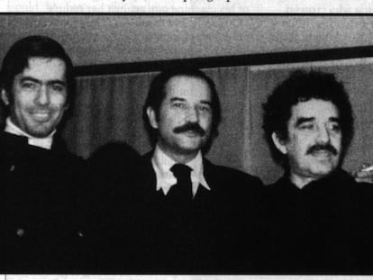 Grup de novel·listes de l'anomenat 'boom' llatinoamericà els anys setanta, d'esquerra a dreta: Mario Vargas Llosa, Carlos Fuentes, Gabriel García Márquez i José Donoso, els anys setanta. 