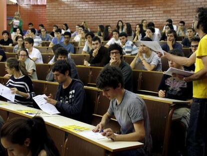 Pruebas de selectividad en la Universidad de Barcelona este curso. 