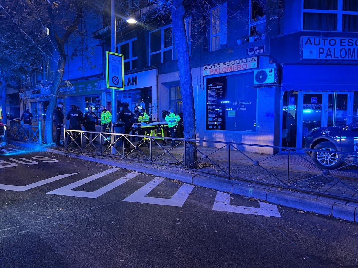 Muere una mujer de 49 años apuñalada por su hijo en Madrid