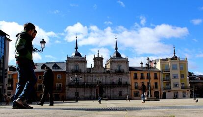 La plaza del Ayuntamiento de Ponferrada (Le&oacute;n).