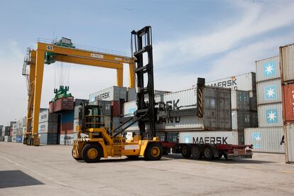 Contenedores en el puerto de Valencia.