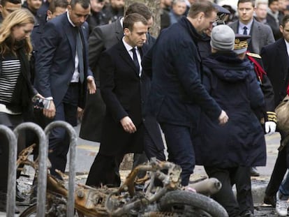 El presidente francés, Emmanuel Macron, en los Campos Elíseos, el pasado 2 de diciembre. 