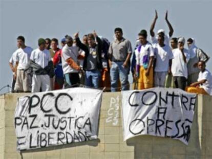 Presos del Pcc protestando, en 2008