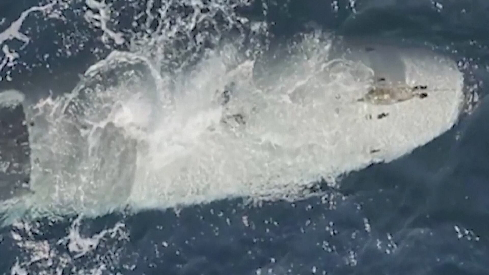 Irán difunde imágenes de un supuesto dron submarino de EE UU interceptado por su ejército