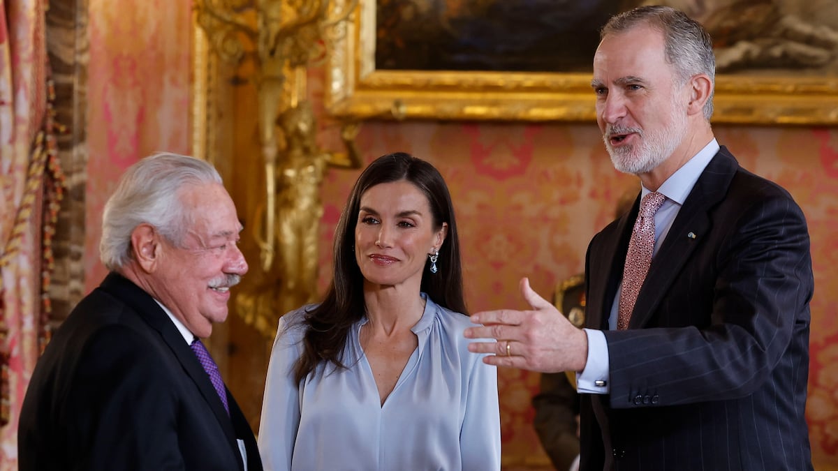 Gonzalo Celorio recibe el Premio Cervantes de manos de los Reyes