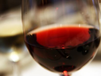 Los tres mejores vinos tintos de crianza por menos de 8 euros, según la OCU