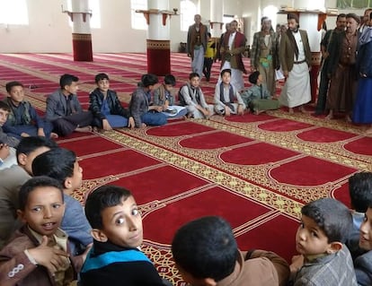 Niños en un campo de adoctrinamiento hutí en Saná, Yemen, en abril.