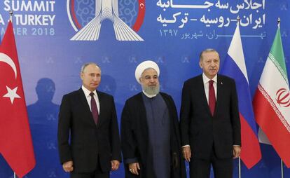 Los presidentes de Rusia, Putin; Irán, Rohaní, y Turquía, Erdogan, el viernes en Teherán.