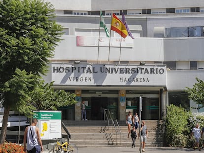 Fachada del Hospital Universitario Virgen Macarena de Sevilla.