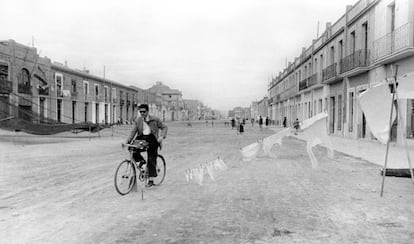 Fotografía tomada por Robert Frank en Valencia en los años 40.