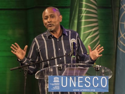 Edouard Matoko, alto cargo de la Unesco, en una conferencia.