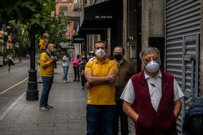 Votantes, en el centro histórico de la capital