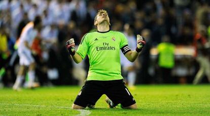 Casillas, durante la final de la Copa del Rey en Mestalla.