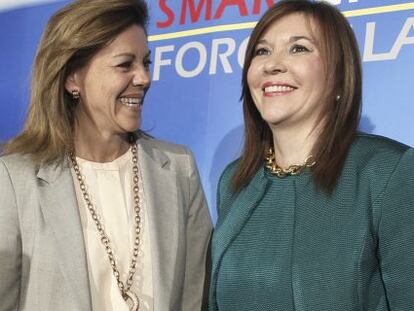 La alcaldesa, Mercedes Alonso, junto a Cospedal en Madrid.