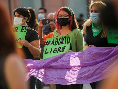 Una manifestación en favor del aborto legal y seguro, en Ciudad de México, en una imagen de archivo.
