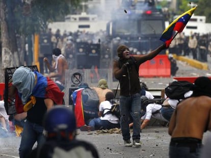 Protesto em Caracas nesta quarta-feira. 