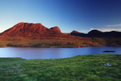 Montes de arenisca de Coigach, en la reserva natural de Inverpolly, en el norte de Escocia.