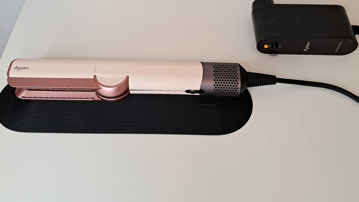 Plancha secador Dyson Airstrait Ceramic.