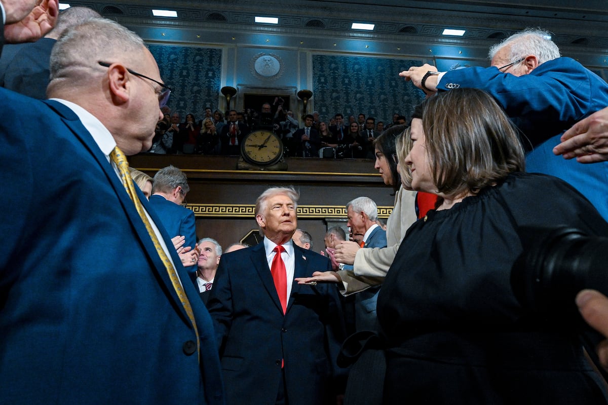Trump blames the United States for the fall of Mencho