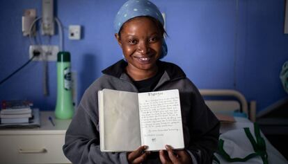 Aïsata Condé, en el Hospital Materno Infantil de Granada.