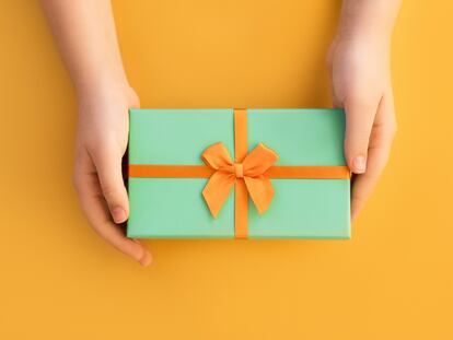 Ideas originales y bonitas para sorprender a esa persona tan especial con un regalo único y práctico. GETTY IMAGES.