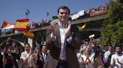 El líder de Ciudadanos Albert Rivera en un mitin en Sevilla.