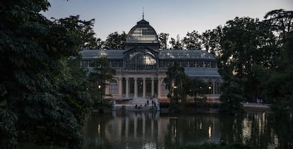 El Palacio de Cristal en el parque del Retiro en Madrid.