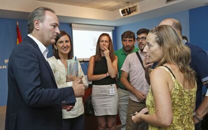 Alberto fabra y María José Catala tras el pleno de Consell.