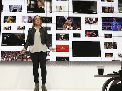 La directiva de YouTube Susan Wojcicki, durante la presentación de YouTube TV en Los Ángeles.