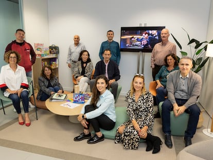 El equipo del juzgado, con el juez Tomás Luis Martín sentado en el centro, el jueves en Las Palmas de Gran Canaria.