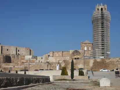 Restauraci&oacute;n de la torre de la Seu Vella de Lleida. 