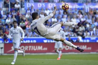 Cristiano remata de chilena