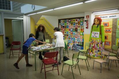 Encierro en la escuela Diputaci&oacute; de Barcelona, en los d&iacute;as previos al refer&eacute;ndum del 1 de octubre. 