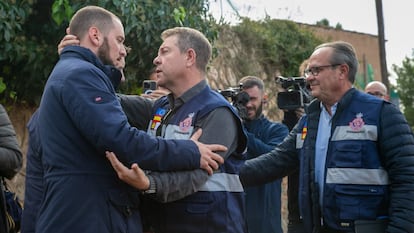 El presidente de la Junta de Castilla-La Mancha, Emiliano García-Page, en su visita a Letur, Albacete, este miércoles.