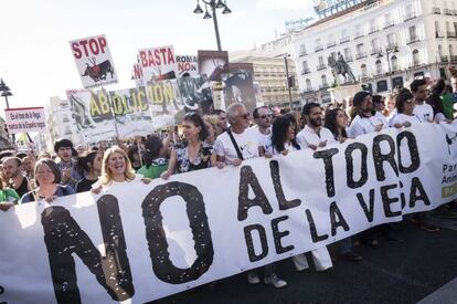 Manifestación contra la fiesta del Toro de la Vega.