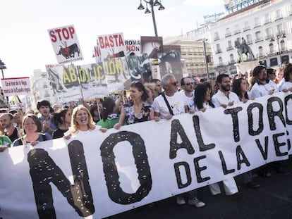 Manifestación contra la fiesta del Toro de la Vega.